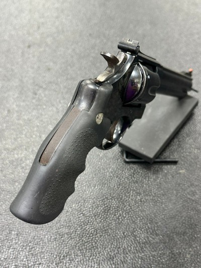 SMITH & WESSON 29-5 .44 MAGNUM - Image 5 of 8