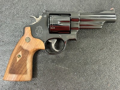 SMITH & WESSON 29-10 .44 MAGNUM - Image 4 of 11