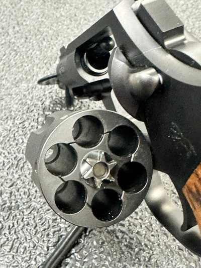COLT NIGHT COBRA .38 SPL - Image 7 of 8