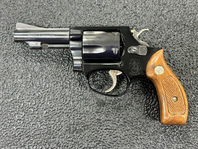 SMITH & WESSON 37 AIRWEIGHT .38 SPL - Image 1 of 8