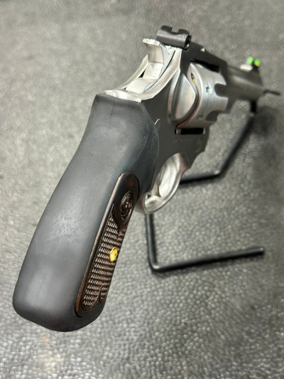 RUGER SP-101 (05765) .22 LR - Image 7 of 11