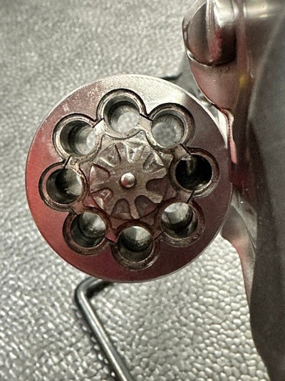 RUGER SP-101 (05765) .22 LR - Image 10 of 11
