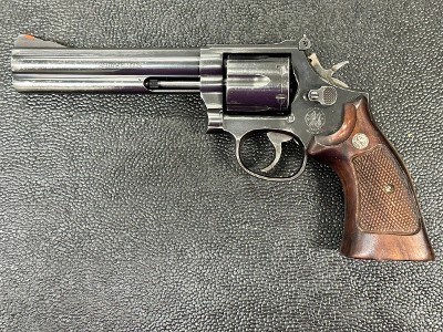 SMITH & WESSON M586-1 .357 MAG - Image 1 of 11