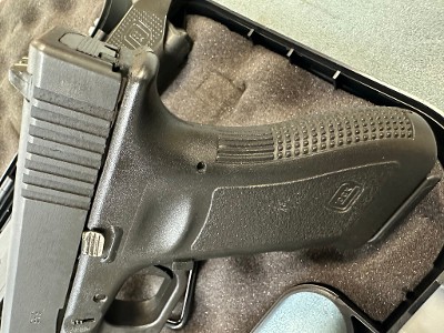 GLOCK G17 GEN 3 9MM LUGER (9x19 PARA) - Image 4 of 12