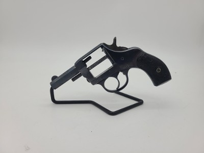 H&R The American Double Action .32 S&W - Image 1 of 4