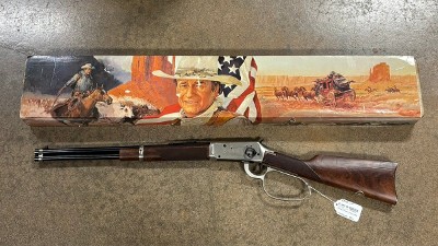 WINCHESTER 94 JOHN WAYNE COMMEMORATIVE .32-40 WIN - Image 2 of 11