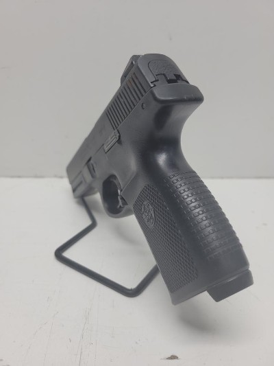 SMITH & WESSON SW9VE 9MM LUGER (9x19 PARA) - Image 3 of 11
