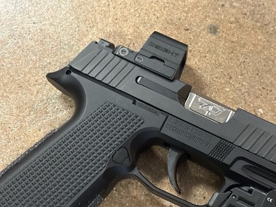 SIG SAUER P365 MACRO 9MM LUGER (9x19 PARA) - Image 6 of 7