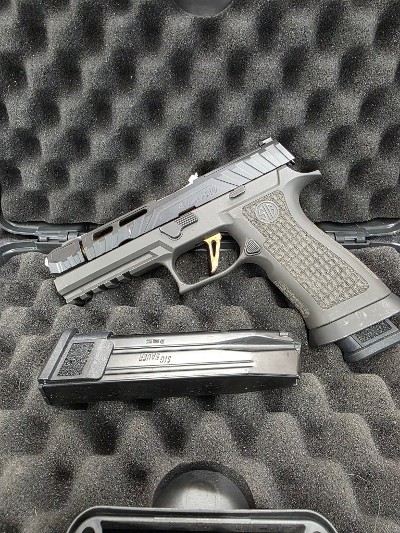 SIG SAUER P320 Spectre Elite 9MM LUGER (9x19 PARA) - Image 1 of 6