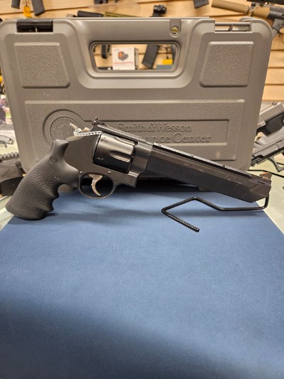 SMITH & WESSON 629 STEALTH HUNTER PERFORMANCE .44 MAGNUM - Image 3 of 3