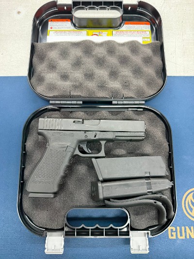 GLOCK G21 .45 ACP - Image 1 of 6