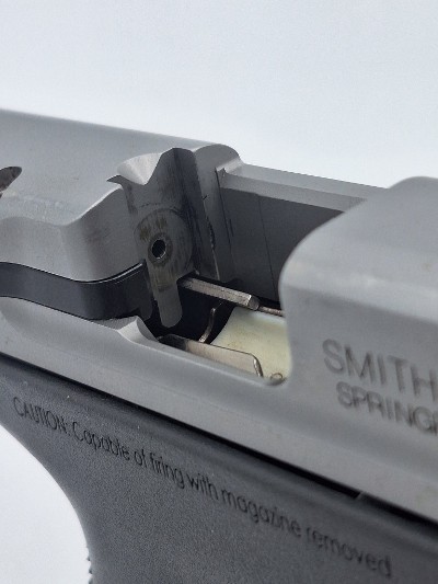 SMITH & WESSON SD9 VE 9MM LUGER (9x19 PARA) - Image 8 of 11