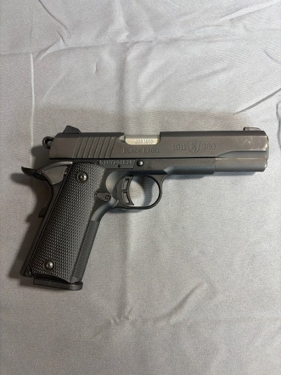 BROWNING 1911-380 .380 ACP - Image 2 of 9