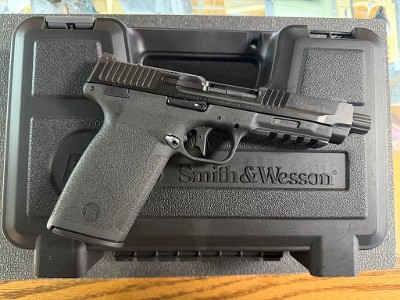 SMITH & WESSON mp 5.7 5.7X28MM - Image 1 of 6