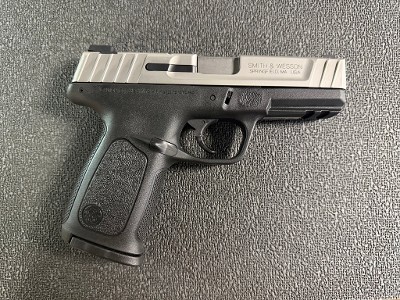 SMITH & WESSON SD9VE 9MM LUGER (9x19 PARA) - Image 1 of 3