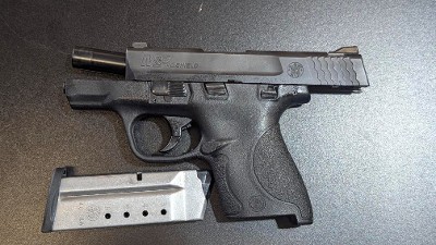 SMITH & WESSON M&P 40 SHIELD .40 S&W - Image 3 of 5