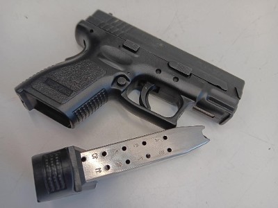 SPRINGFIELD ARMORY XD-40 40 Smith & Wesson - Image 3 of 12