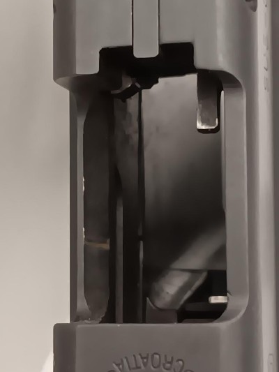 SPRINGFIELD ARMORY XD-40 40 Smith & Wesson - Image 8 of 12