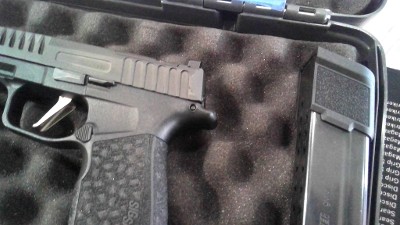 SIG SAUER P365 FUSE 9MM LUGER (9x19 PARA) - Image 9 of 10