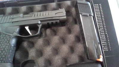 SIG SAUER P365 FUSE 9MM LUGER (9x19 PARA) - Image 5 of 10