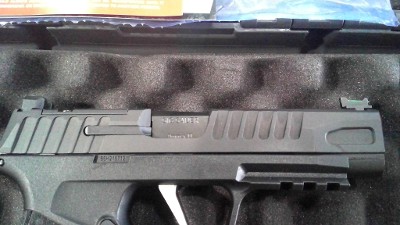 SIG SAUER P365 FUSE 9MM LUGER (9x19 PARA) - Image 6 of 10