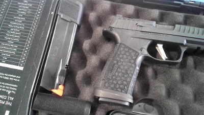 SIG SAUER P365 FUSE 9MM LUGER (9x19 PARA) - Image 4 of 10
