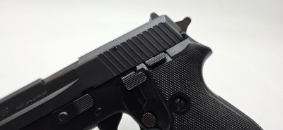 SIG SAUER P6 9MM LUGER (9x19 PARA) - Image 3 of 8