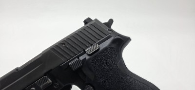 SIG SAUER P226 9MM LUGER (9x19 PARA) - Image 6 of 7