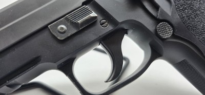 SIG SAUER P226 9MM LUGER (9x19 PARA) - Image 1 of 7