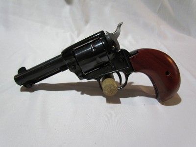 HERITAGE MFG. ROUGH RIDER SMALL BORE .22 LR/.22 WMR - Image 1 of 5