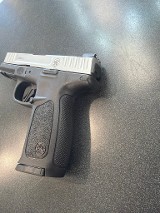 SMITH & WESSON SD40 2.0 .40 S&W - Image 3 of 10