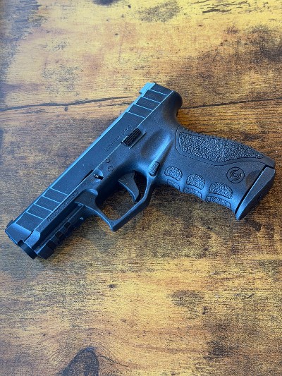 STOEGER STR-9 9MM LUGER (9X19 PARA) - Image 1 of 2