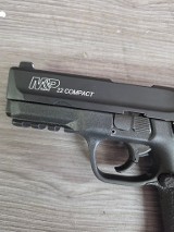 SMITH & WESSON M&P 22 COMPACT .22 LR - Image 5 of 6