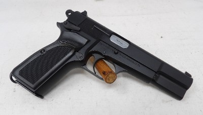 INGLIS HI-POWERS L9A1 9MM LUGER (9x19 PARA) - Image 3 of 8