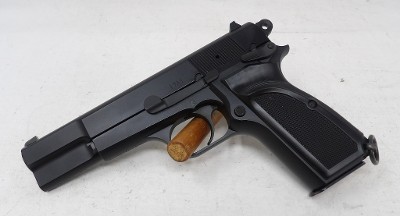 INGLIS HI-POWERS L9A1 9MM LUGER (9x19 PARA) - Image 4 of 8