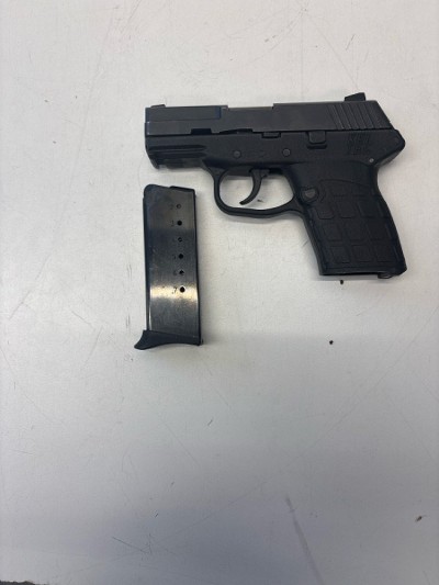 KELTEC PF-9 9MM LUGER (9x19 PARA) - Image 8 of 12