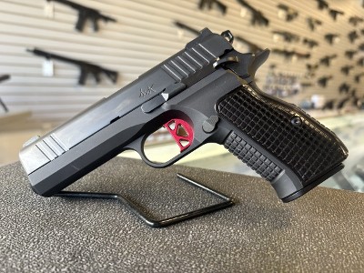 DAN WESSON FIREARMS DWX 9MM LUGER (9x19 PARA) - Image 1 of 2