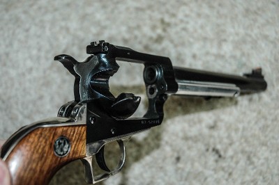 RUGER NEW MODEL SUPER BLACKHAWK .44 MAG/.44 SPL - Image 10 of 11