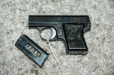 V. BERNARDELLI VP 25 .25 ACP - Image 2 of 4