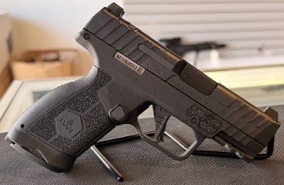 IWI MASADA 9S 9MM LUGER (9x19 PARA) - Image 2 of 3