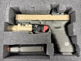 GLOCK G17 GEN 3 Custom 9MM LUGER (9x19 PARA) - 1 of 14