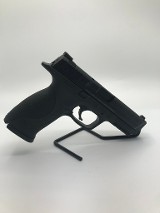 SMITH & WESSON M&P 40 .40 S&W - Image 1 of 12