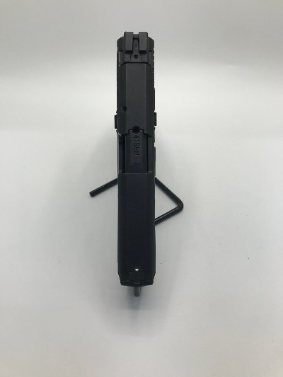SMITH & WESSON M&P 40 .40 S&W - Image 3 of 12