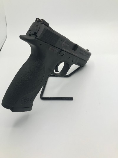SMITH & WESSON M&P 40 .40 S&W - Image 8 of 12