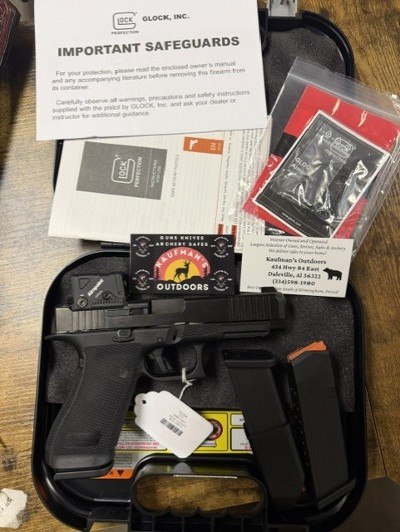 GLOCK G17 9MM LUGER (9x19 PARA) - Image 1 of 2