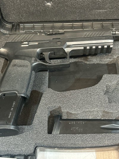 SIG SAUER P320 40 Smith & Wesson - Image 8 of 8
