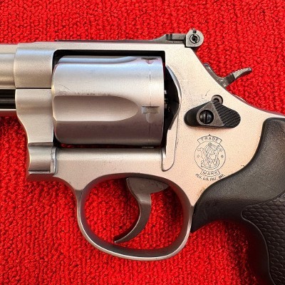 SMITH & WESSON MODEL 69 COMBAT MAGNUM .44 MAGNUM - Image 3 of 14