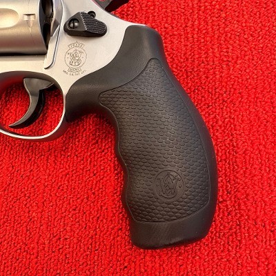 SMITH & WESSON MODEL 69 COMBAT MAGNUM .44 MAGNUM - Image 11 of 15