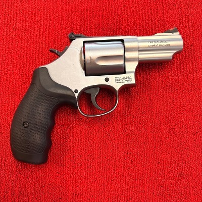 SMITH & WESSON MODEL 69 COMBAT MAGNUM .44 MAGNUM - Image 3 of 15