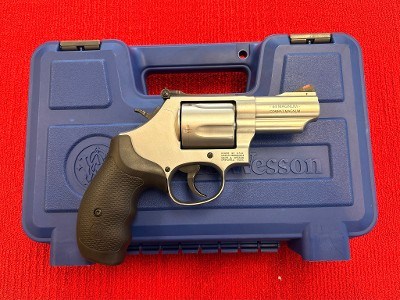 SMITH & WESSON MODEL 69 COMBAT MAGNUM .44 MAGNUM - Image 2 of 15